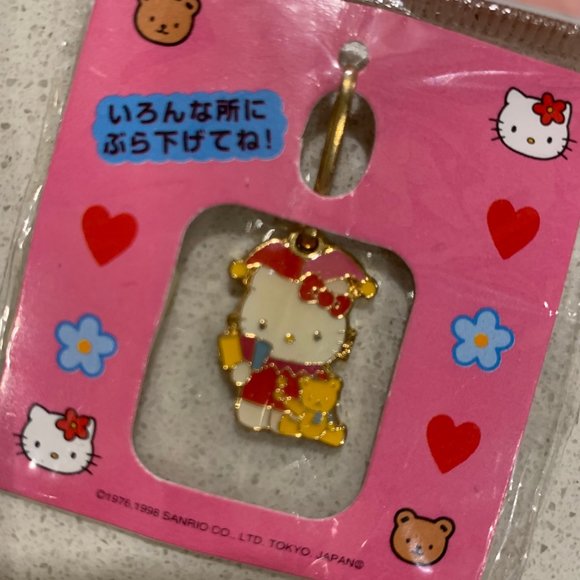 RARE CUTE VINTAGE 1998 HELLO KITTY JESTER CHARM - Picture 5 of 6